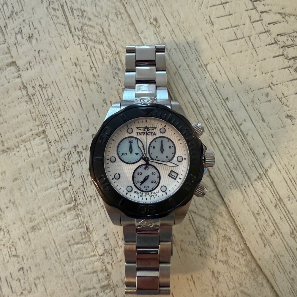 Invicta Pro Diver Men’s Watch Model 11448